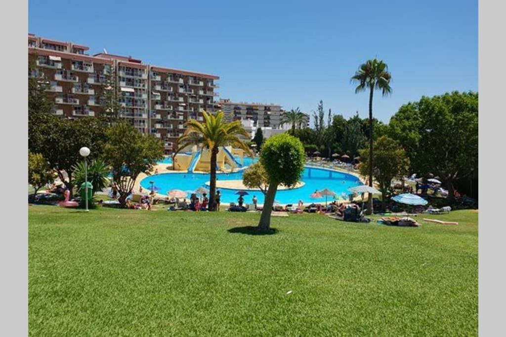 Benalmadena Estudio Jjupiter 250 M Del Mar Con Vistas Al Mar Piscinas エクステリア 写真