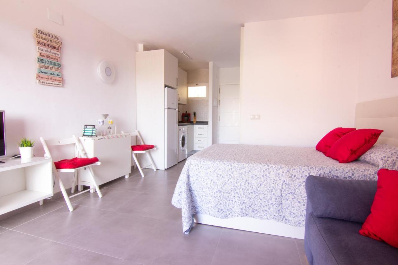 Benalmadena Estudio Jjupiter 250 M Del Mar Con Vistas Al Mar Piscinas エクステリア 写真